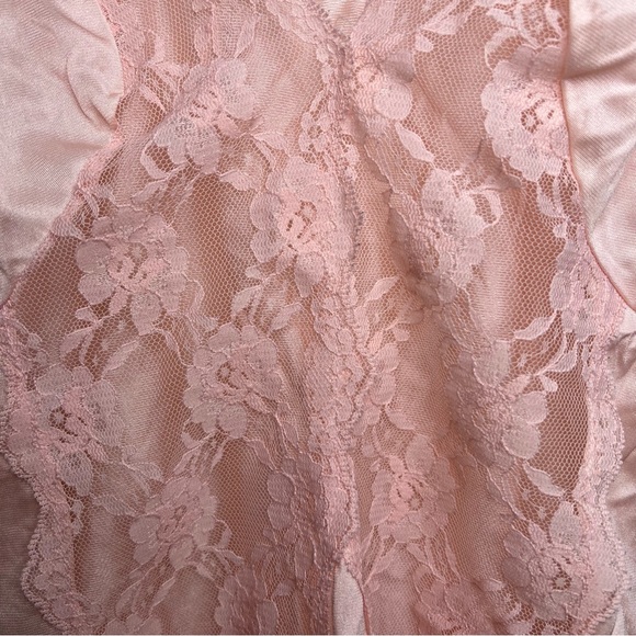 Vintage 60s Bernette New York Pink Lace Skater Chemise - Picture 5 of 6
